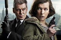 「バイオ」ミラ・ジョヴォビッチ、「007」ピアーズ・ブロスナンが共演 画像