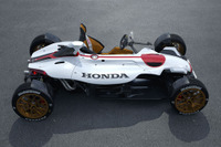 【フランクフルトモーターショー15】ホンダプロジェクト2&4 powered by RC213V、世界初公開 画像