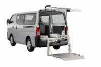 日産、ビルメンテナンス業界向け展示会に商用車2台を出展 画像
