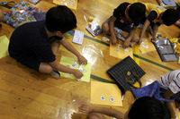【F1の学校】1時間目:小学1−2年生がマシン作り 画像