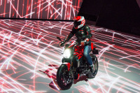 【フランクフルトモーターショー15】ドゥカティ、モンスター 1200R 初公開…ネイキッド 最強の160hp 画像