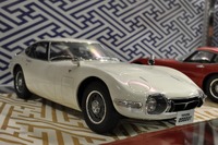 【全日本模型ホビーショー15】京商、渾身の1/12スケール「トヨタ 2000GT」は3万円超え 画像