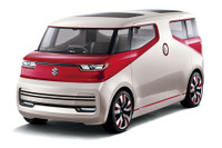 【東京モーターショー15】スズキ エアトライサー は、個性派の小型3列シートミニバン 画像