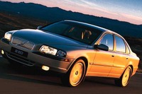 ボルボ、最高級車『S80』の装備をさらに充実 画像