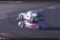 まさかの亀の子状態…ポルシェ 911、クラッシュの瞬間［動画］ 画像