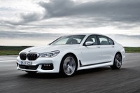 【BMW 7シリーズ 新型発表】遠隔操作で駐車できる、量産車初搭載の技術満載…1217万円から 画像