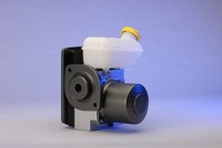 ZF TRW、横滑り防止装置の機能を強化…自動運転機能と連携 画像