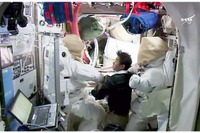 ISSの油井宇宙飛行士、米国の船外活動に向けた準備を支援 画像