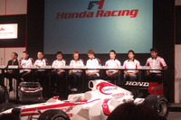 【スーパーアグリF1】日本GP直前会見…佐藤&山本「鈴鹿が最初ですべて」 画像