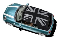 【東京モーターショー15】MINI コンバーチブル 新型に「MINI Yours」…ソフトトップに英国国旗 画像