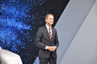 【東京モーターショー15】VW乗用車部門トップ、ディーゼル排ガス不正問題で陳謝 画像