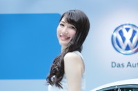 【東京モーターショー15】コンパニオン…フォルクスワーゲン 画像