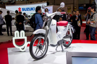 【東京モーターショー15】ホンダ EVカブ…着脱バッテリーなど、全面進化［詳細画像］ 画像