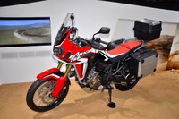 【東京モーターショー15】オフロードの走りにこだわり…ホンダ アフリカツイン 新型 画像