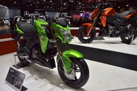 【東京モーターショー15】小さくてもカワサキZ、名車の末弟を日本初公開…Z125 PRO 画像