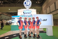 【東京モーターショー15】JAFブースにリアルな「久留間まもり」が5人! 魅惑的なダンスパフォーマンスも 画像