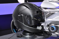 【東京モーターショー15】ヤマハ発、ソニーと共同で未来のヘルメットを開発へ 画像
