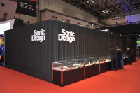 【東京モーターショー15】ソニックデザイン、「ソニックプラス」シリーズ展示の先に見えるあのクルマは? 画像