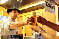ドイツビールやグルメを味わえる「ドイツフェスティバル」開幕 画像