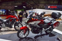 【東京モーターショー15】高速巡航がより快適に…クロスオーバースポーツ、ホンダ NC750X & 400X 画像
