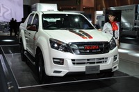 【東京モーターショー15】いすゞ D-MAX…海外主力のピックアップ［詳細画像］ 画像