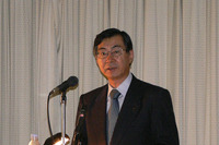 KDDIの小野寺社長、価格競争には価格競争しかない 画像