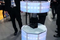 【G空間EXPO15】産総研、地図を作成しながら自律移動するロボットに関心の目 画像