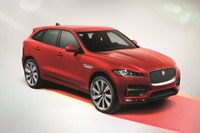 【大阪モーターショー15】ジャガー初のパフォーマンスSUV F-PACE、大阪初公開 画像