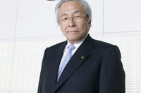 日産の小枝至共同会長に藍綬褒章 画像