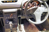 【誕生・新型日産『スカイライン』】独自の上質感を追求したインテリア 画像