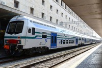 日立、イタリアの鉄道会社から2階建て車136両を受注 画像