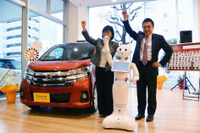 日産、レディー・ファーストショップでPepperによる接客開始…ノリツッコミの応対も 画像