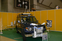 吹雪の中を走る観測車、1000万円…ハイウェイテクノフェア 画像