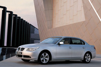 【北京モーターショー06】BMW 5シリーズ  Lバージョン は中国専用 画像