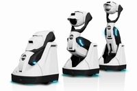 【CES16】自律移動し変形も…“プロジェクタ搭載”ロボット「Tipron」 画像