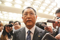 トヨタ豊田社長「襷をちゃんと手渡しして、足元固めをやっていく」…新年の抱負を語る 画像