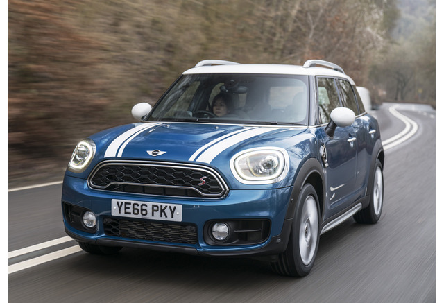Mini クロスオーバー 海外試乗 大きくなったらminiじゃない はマチガイです 竹岡圭 レスポンス Response Jp
