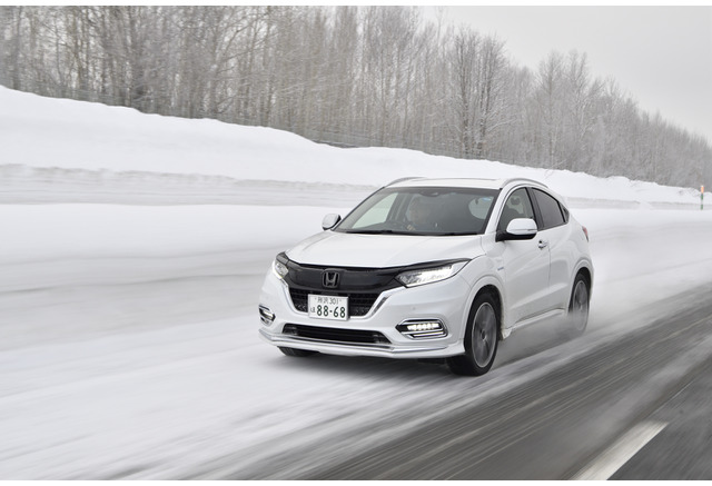 ホンダ ヴェゼル Modulo仕様 雪上試乗 雪道 前提ではなく 普通に運転できてしまう 佐藤久実 レスポンス Response Jp