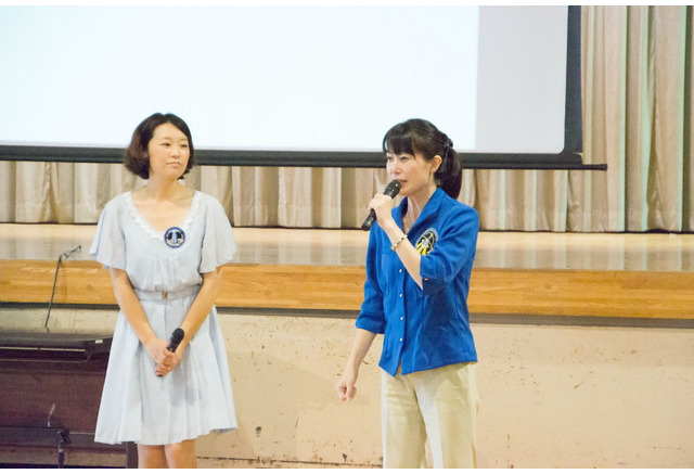 月にポカリ届けるプロジェクト 山崎直子宇宙飛行士が伝える宇宙の暮らし 小学校で出張授業 レスポンス Response Jp