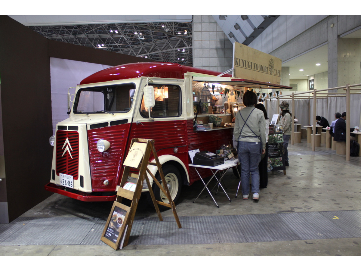 リサイクル業者がシトロエンhトラックのオシャレな移動販売車を出展した訳 エコプロ17 レスポンス Response Jp リサイクル業者がシトロエンhトラックのオシャレな移動販売車を出展した訳 エコプロ17 レスポンス Response Jp
