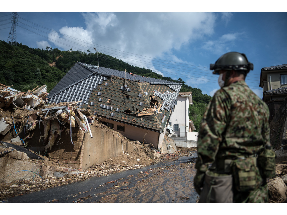 石油不足が懸念された呉市で自衛隊がガソリンを供給 平成30年7月豪雨 レスポンス Response Jp 石油不足が懸念された呉市で自衛隊がガソリンを供給 平成30年7月豪雨 レスポンス Response Jp