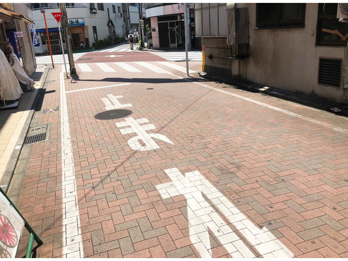 一時停止線 自転車と事故