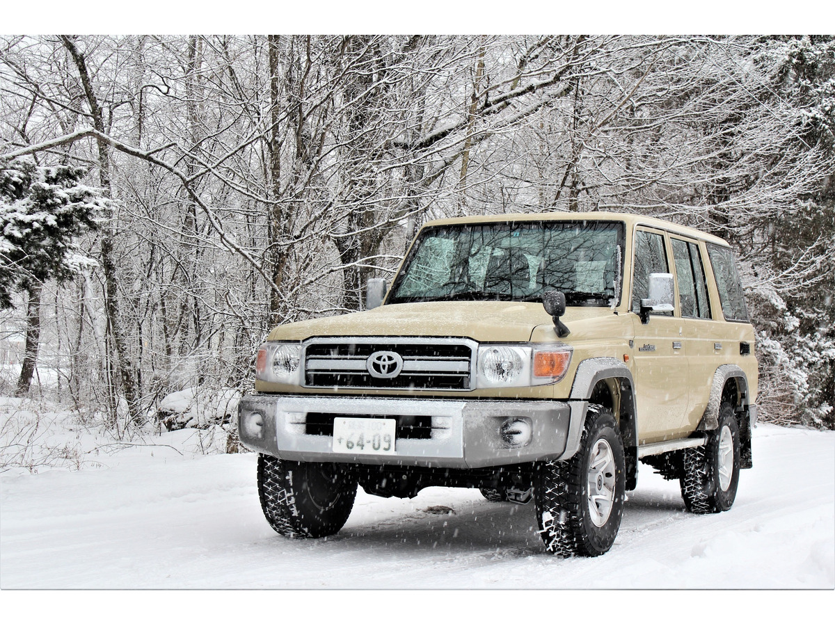 ランクル70系デビュー35周年 その開発や改良の変遷を語る一冊 レスポンス Response Jp