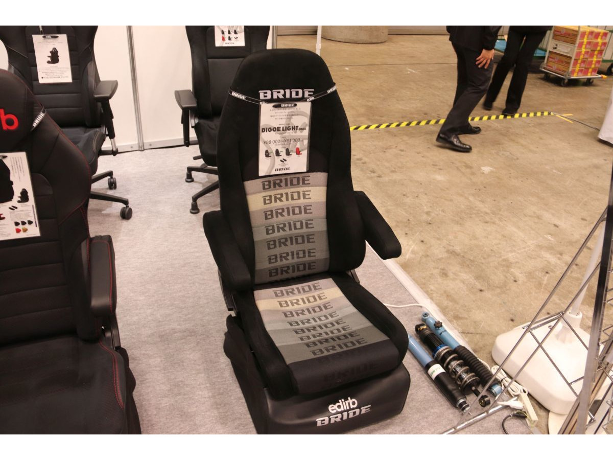 バケットシートが必要な理由 ジャパンキャンピングカーショー レスポンス Response Jp バケットシートが必要な理由 ジャパンキャンピングカーショー レスポンス Response Jp