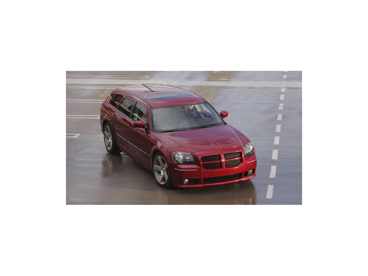 ロサンゼルスモーターショー05 ダッジから マグナム Srt8 スーパーワゴン レスポンス Response Jp ロサンゼルスモーターショー05 ダッジから マグナム Srt8 スーパーワゴン レスポンス Response Jp