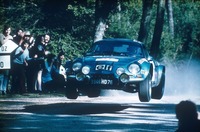 アルピーヌA110(1963年~。写真は1973年のポルトガルラリー)