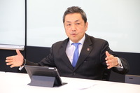 SOMPOホールディングス株式会社<br>常務執行役員 グループCDO<br>楢崎浩一氏