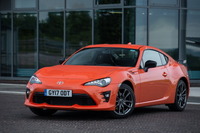 トヨタGT86クラブシリーズ・オレンジエディション