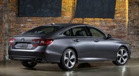 ホンダ・アコード新型（北米モデル）