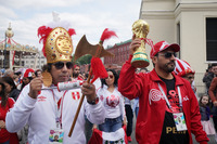 キックオフを待つファン(6月14日、ロシア、モスクワ市内) (c) Getty Images